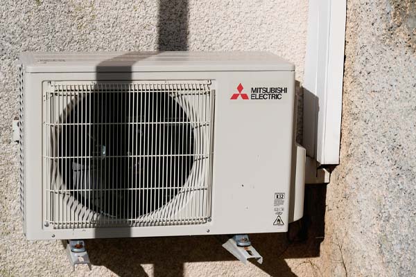 image of a ductless air conditioner condenser